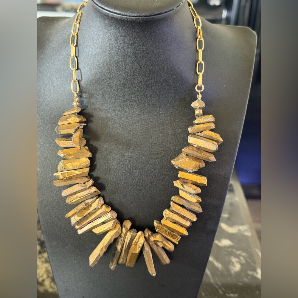 Gold Quartz Crystal Spike Statement Necklace - Women Jewelry - Picture 3 of 3